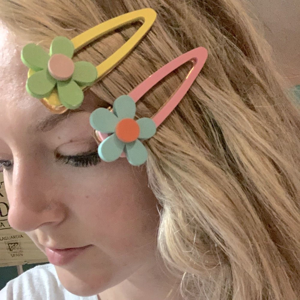 70s style hair clips